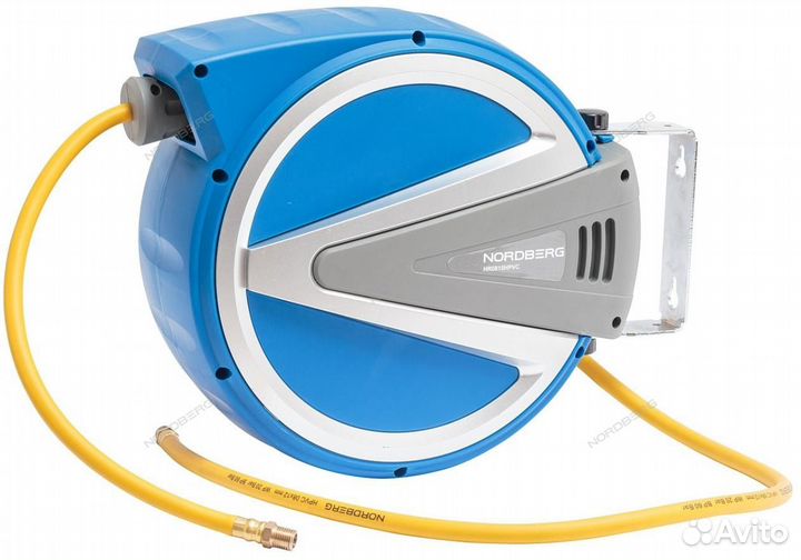 Пневматический шланг на самоскручивающейся катушке