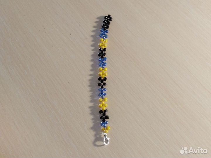 Браслет из бисера