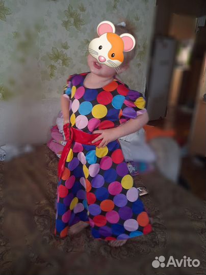 Платье нарядное