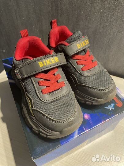 Кроссовки для мальчика