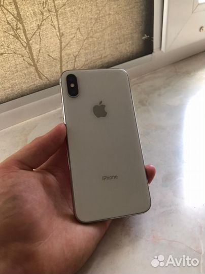 iPhone X, 64 ГБ