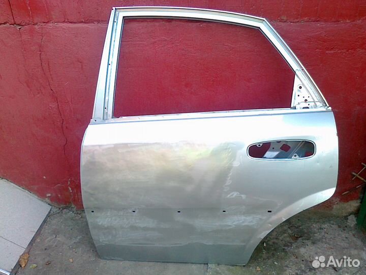 Задняя левая дверь шевроле лачетти седан