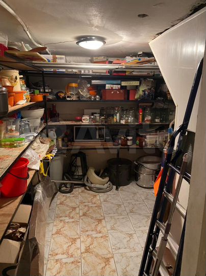 4-к. квартира, 129 м², 1/5 эт.