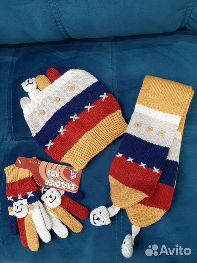 Комплект шапка и шарф,перчатки