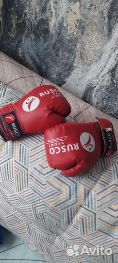 Боксерский шлем детский и перчатки