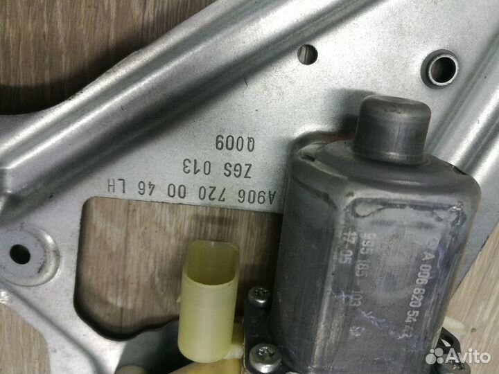 Стеклоподъемник VW Crafter / Mercedes Sprinter