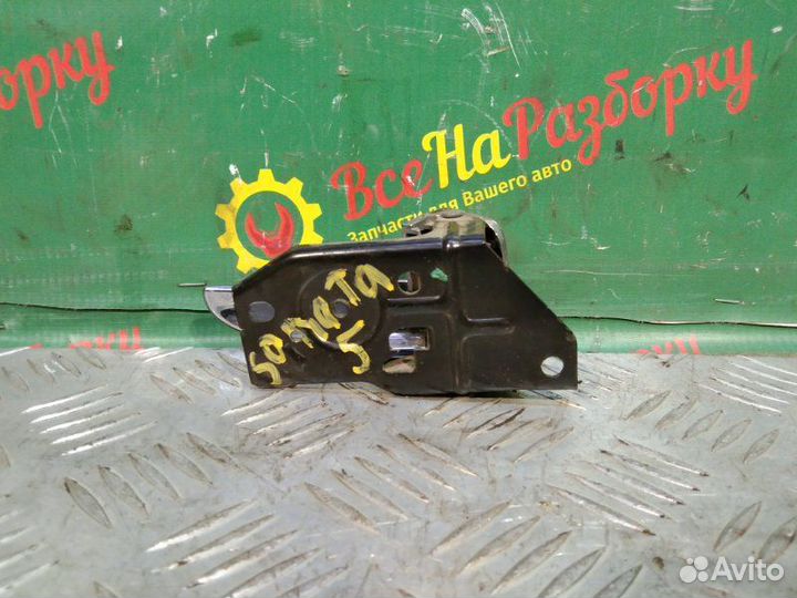 Ручка внутренняя задняя левая Hyundai Sonata 5