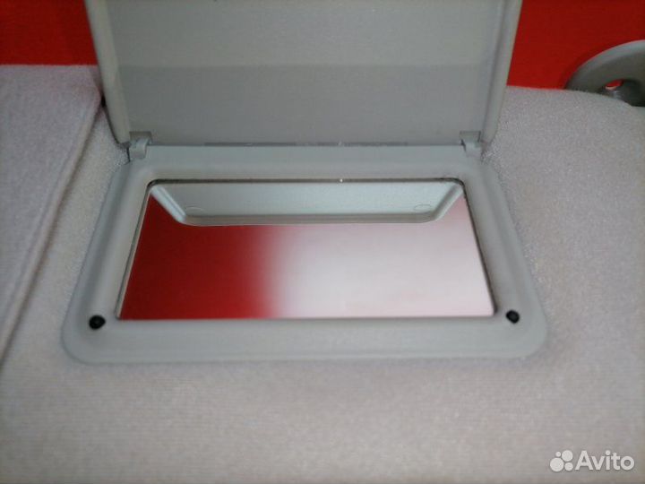 Козырек солнцезащитный передний правый Toyota