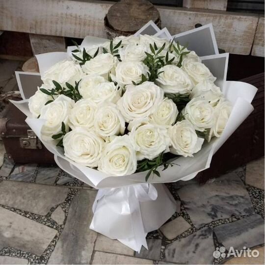 21 белая роза с доставкой