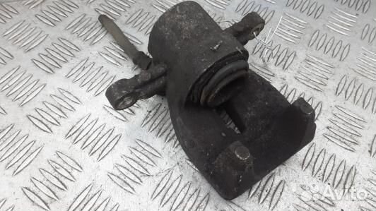 Суппорт тормозной задний правый toyota corolla ver