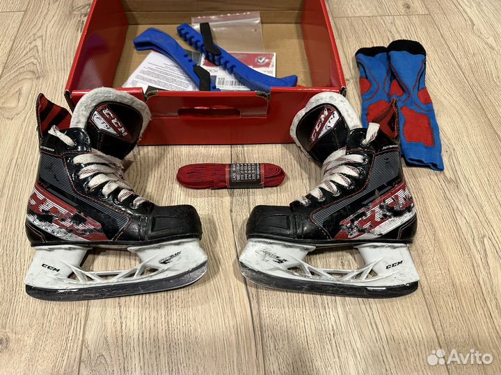 Коньки CCM SK Jetspeed FT4 regular YTH p.11.0