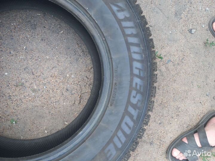 Bridgestone Ice Cruiser 7000 65/65 R17