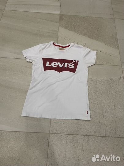 Футболка levis