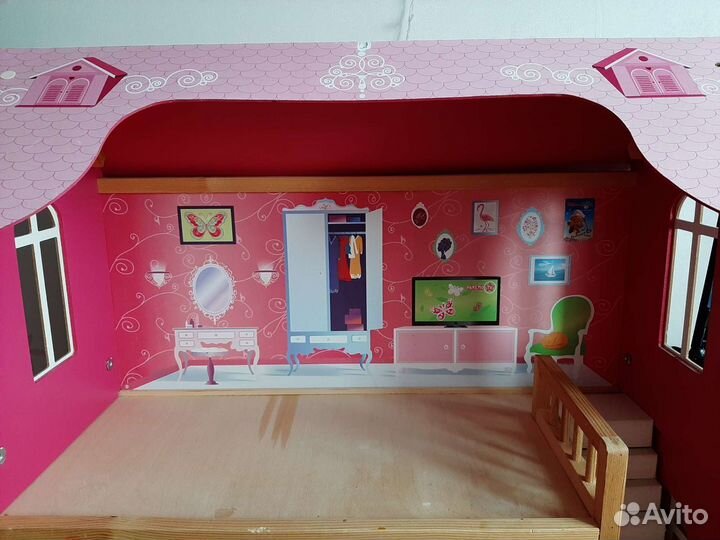 Большой кукольный домик