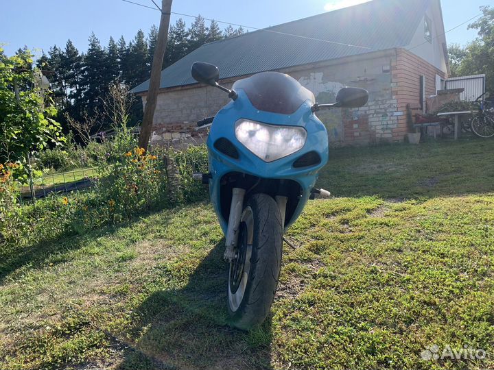 Продам мотоцикл Suzuki GSX-R600