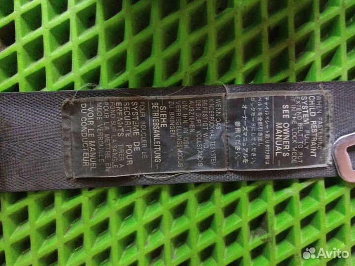 Ремень безопасности задний Mitsubishi Galant 8