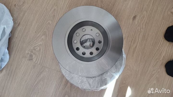 Тормозные диски Bosch на переднию ось Skoda Kodiaq