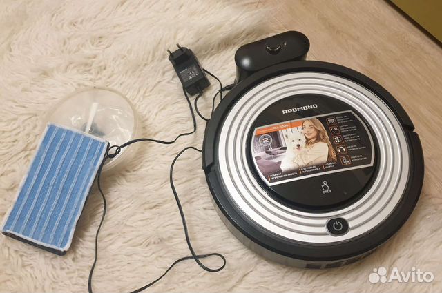 Робот пылесос Redmond RV-R300