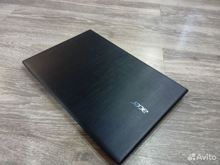 Acer 15.6 intel i5/Nvidia GTX 950