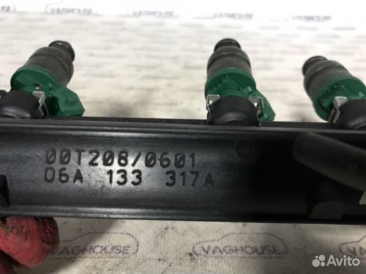 Рампа топливная Volkswagen Golf 4 1.6 AKL 2000