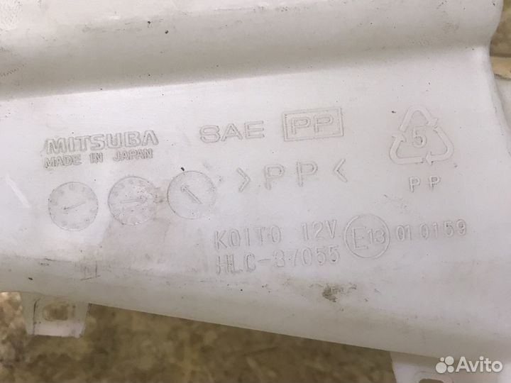 Бачок омывателя mitsubishi pajero 4