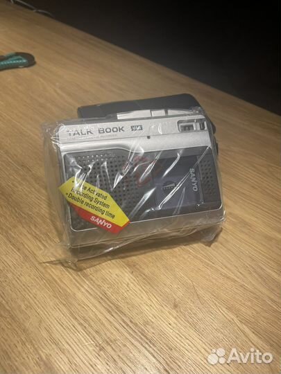 Кассетный плеер диктофон Sanyo TRC-870 новый