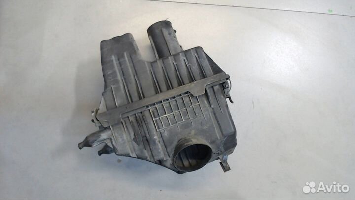 Корпус воздушного фильтра Mazda Tribute 2007, 2008