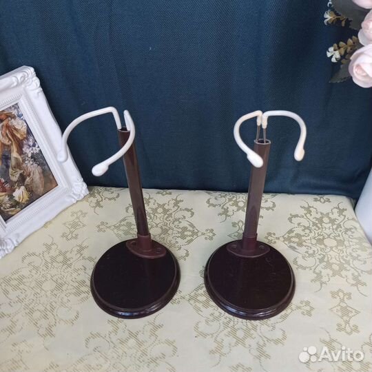 Стенды подставки для кукол Германия