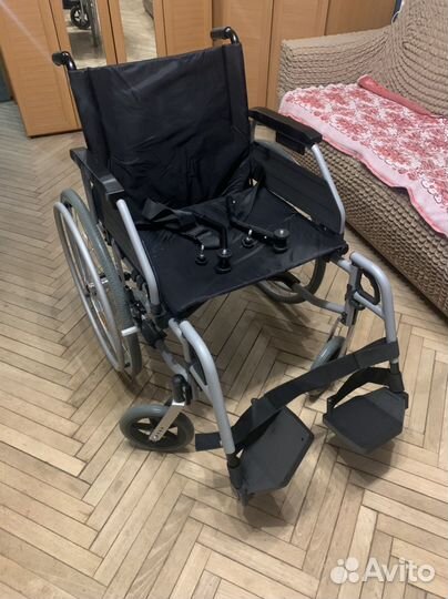 Коляска инвалидная