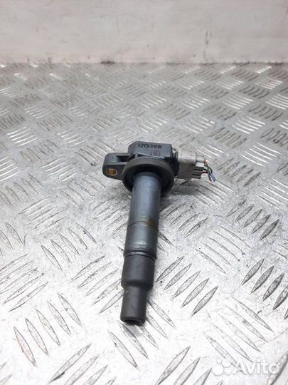 Катушка зажигания Toyota Yaris хэтчбэк 3 дв. 1.3