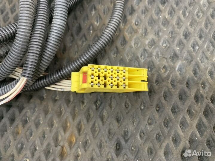 Проводка фары левой Man TGA