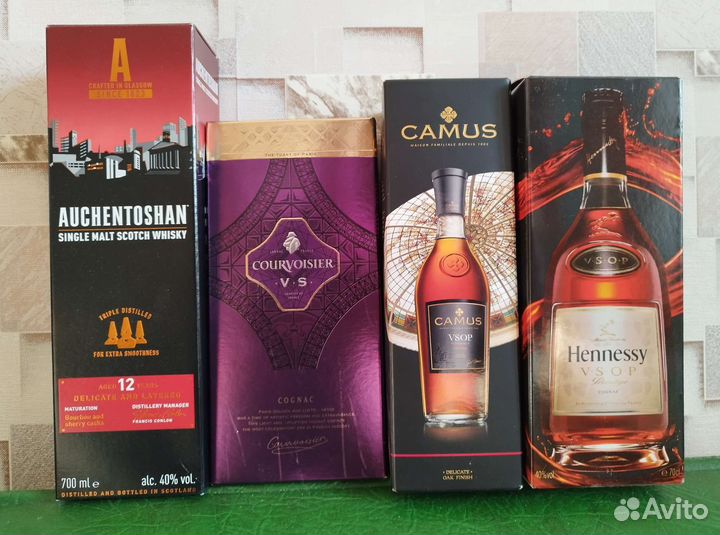 Бутылки и коробки от элитного алкоголя