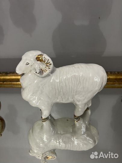 Фарфоровые статуэтки