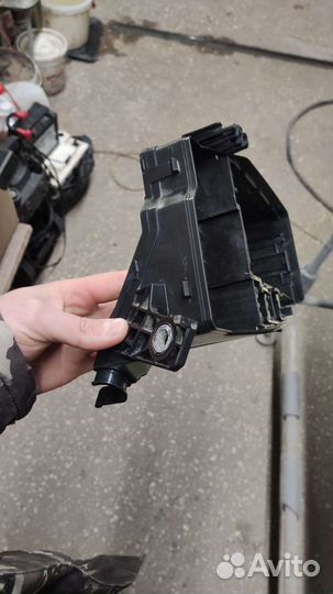 Корпус блока предохранителей highlander 3