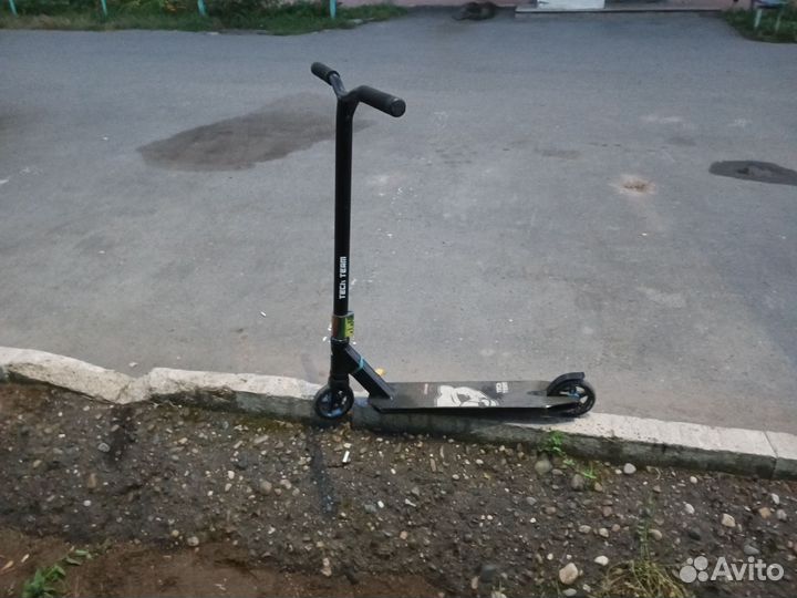 Трюкавой самокат