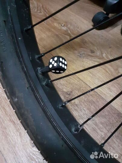 Колпачки на нипель bmx