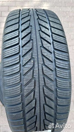 Hankook Winter i'cept iON X IW01A 255/45 R21 106V