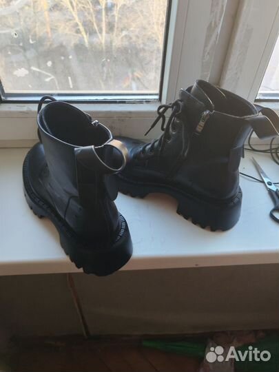 Ботинки женские