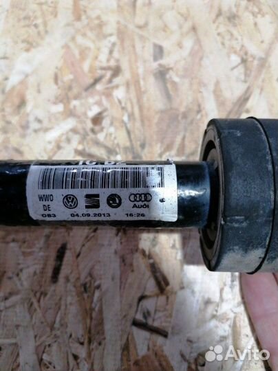 Полуось (привод) левый Golf 7 Audi A3