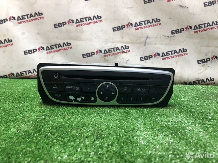 Магнитола Renault Fluence седан K4MV838 2011