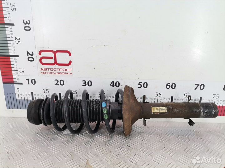 Стойка для Volkswagen Golf 4