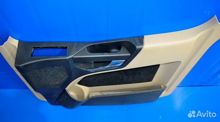 Обшивка двери, правая mercedes-benz Actros MP4 184