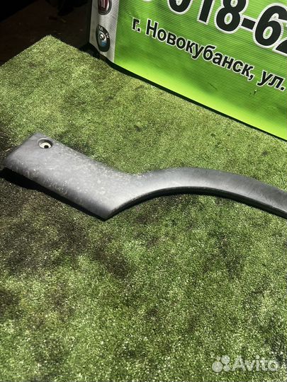 Молдинг крыла заднего левого Renault Master