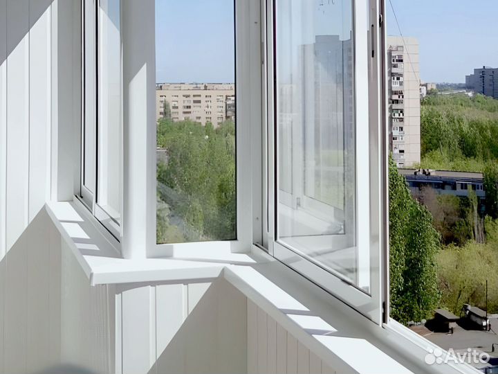 Остекление балконов под ключ