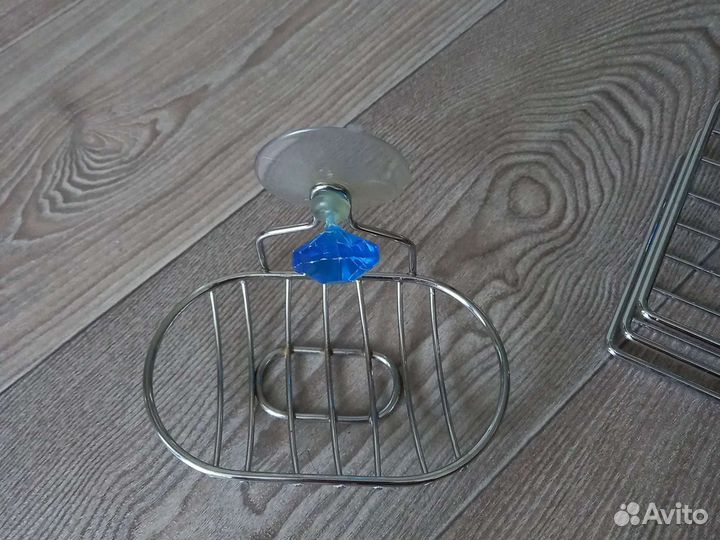 Полочка для ванной и мыльница