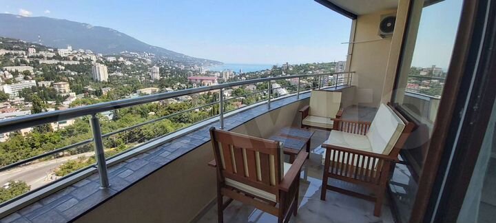 2-к. квартира, 85 м², 9/18 эт.