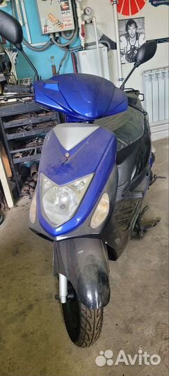 Продам скутер titan smart