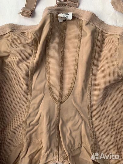 Компрессионный бандаж выше колен бежевый