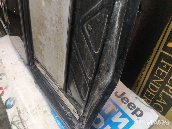 Люк механический Ford Escort 90-00