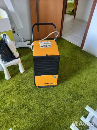 Осушитель воздуха master DH 752 L4S